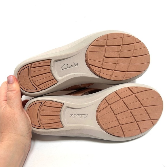 Clarks Wave Walk Pop Toe Post Dusty Pink Jewel Embellished Sandals, Size 8.5 - Picture 13 of 14